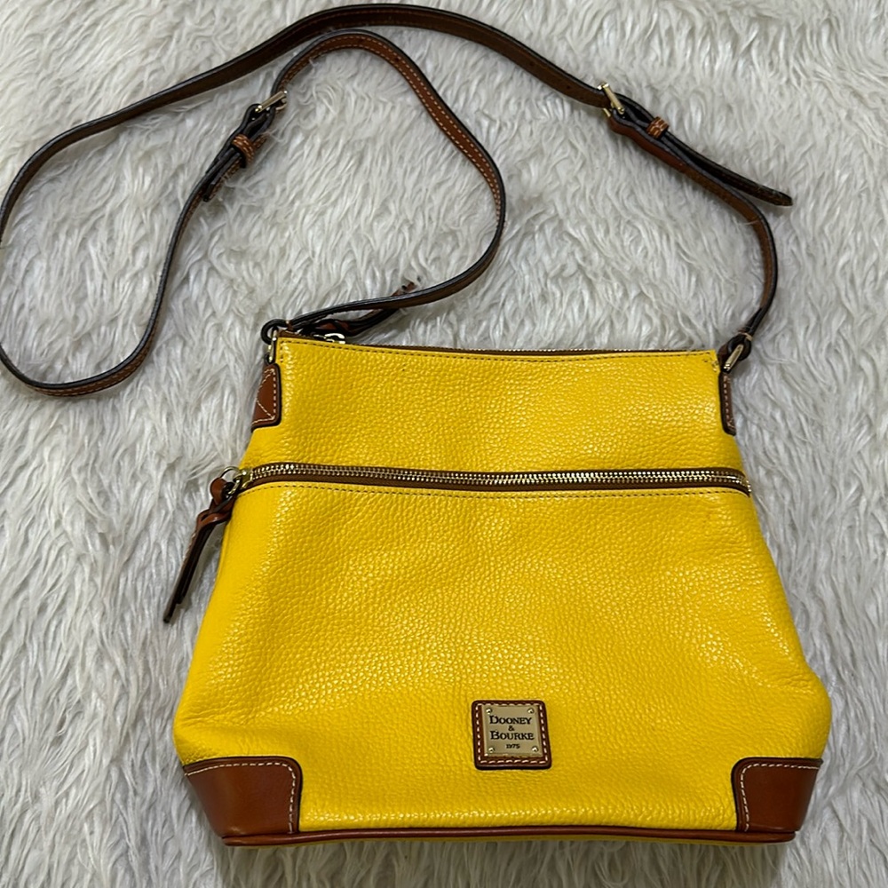 Dooney and bourke yellow leather cross body purse